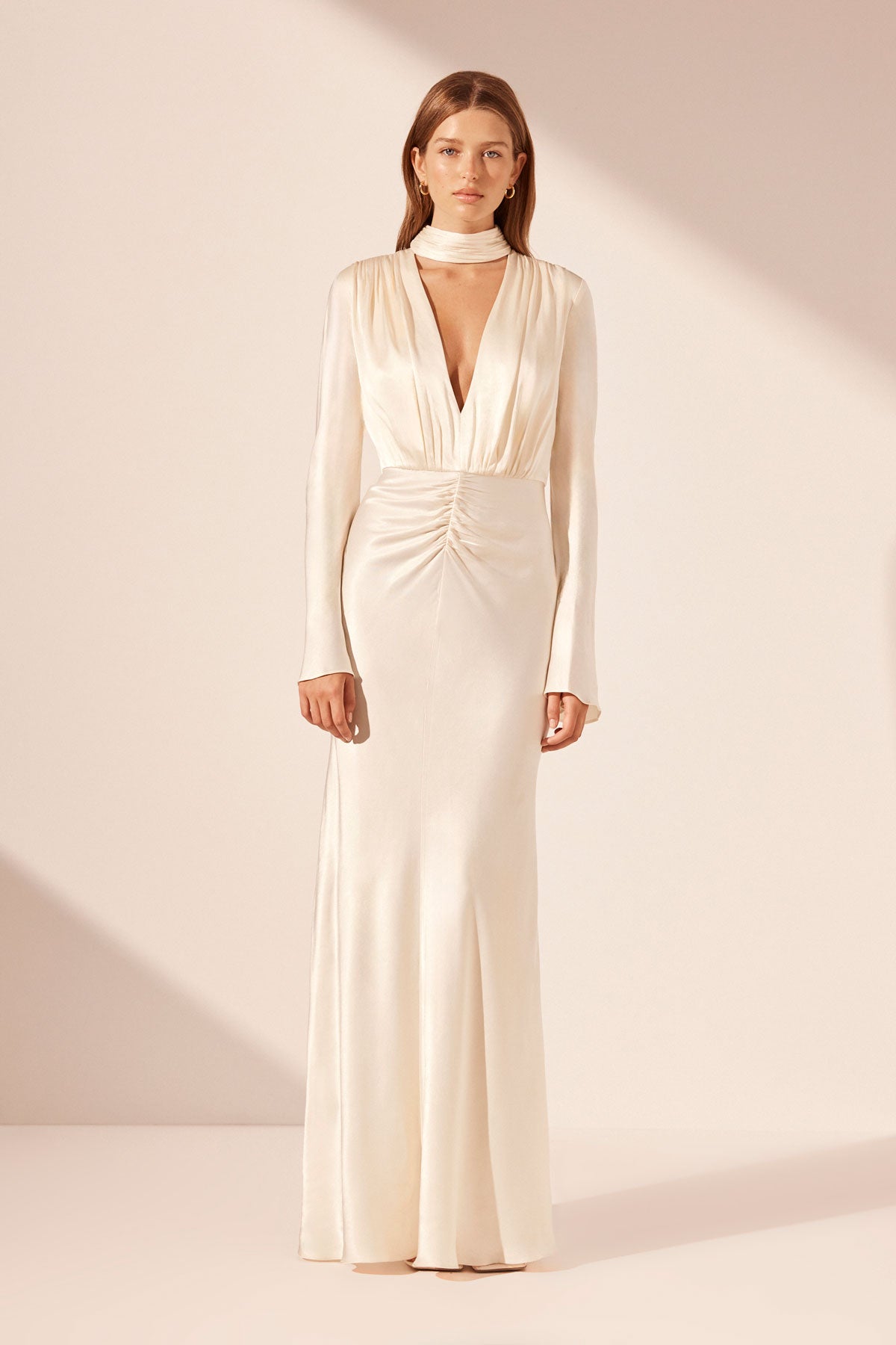 LA LUNE PLUNGED LONG SLEEVE MAXI DRESS | CREAM | DRESSES | SHONA JOY Shona Joy LA LUNE PLUNGED LONG SLEEVE MAXI DRESS | CREAM | DRESSES | SHONA JOY Shona Joy