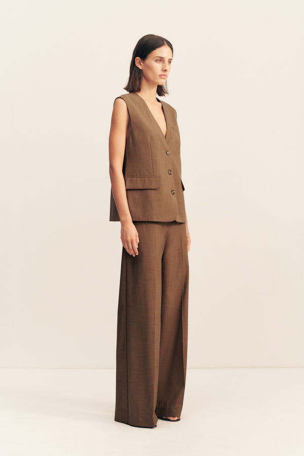 ASHER SLEEVELESS BLAZER - SADDLE