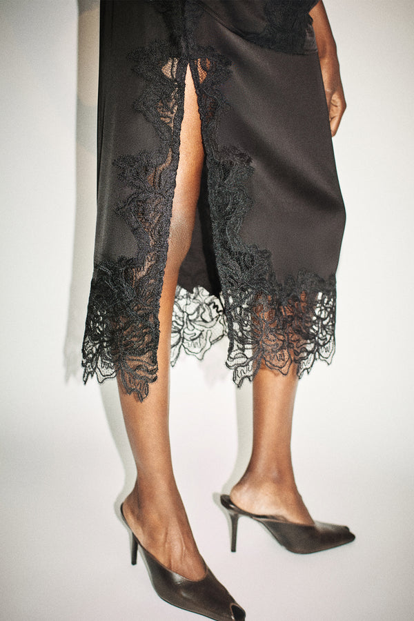 ENIKO LACE SPLIT MIDI SKIRT - BLACK