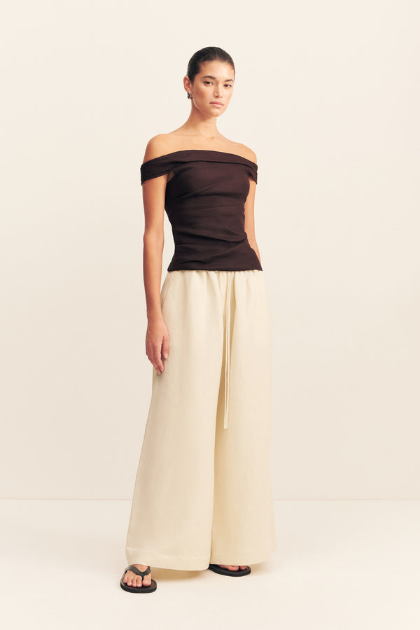 BROOKS OFF SHOULDER TOP - GANACHE