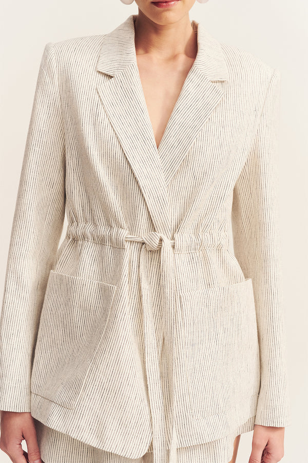 ALTO TEXTURED LINEN OVERSIZED BELTED BLAZER