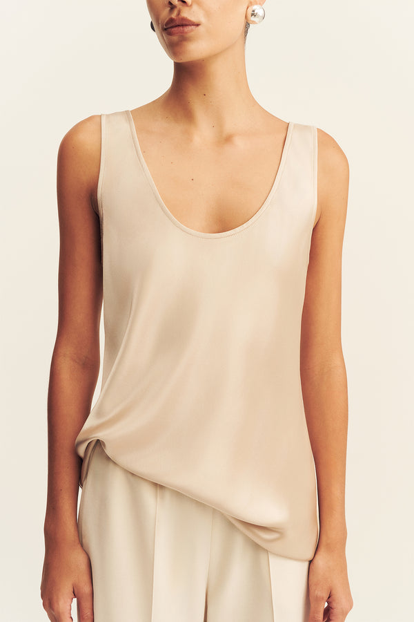 SAVANNA SCOOP NECK TOP - CHAMPAGNE