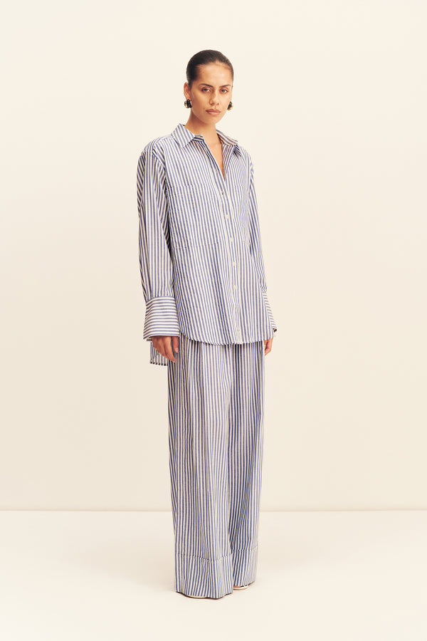 YASMINE CURVED HEM SHIRT