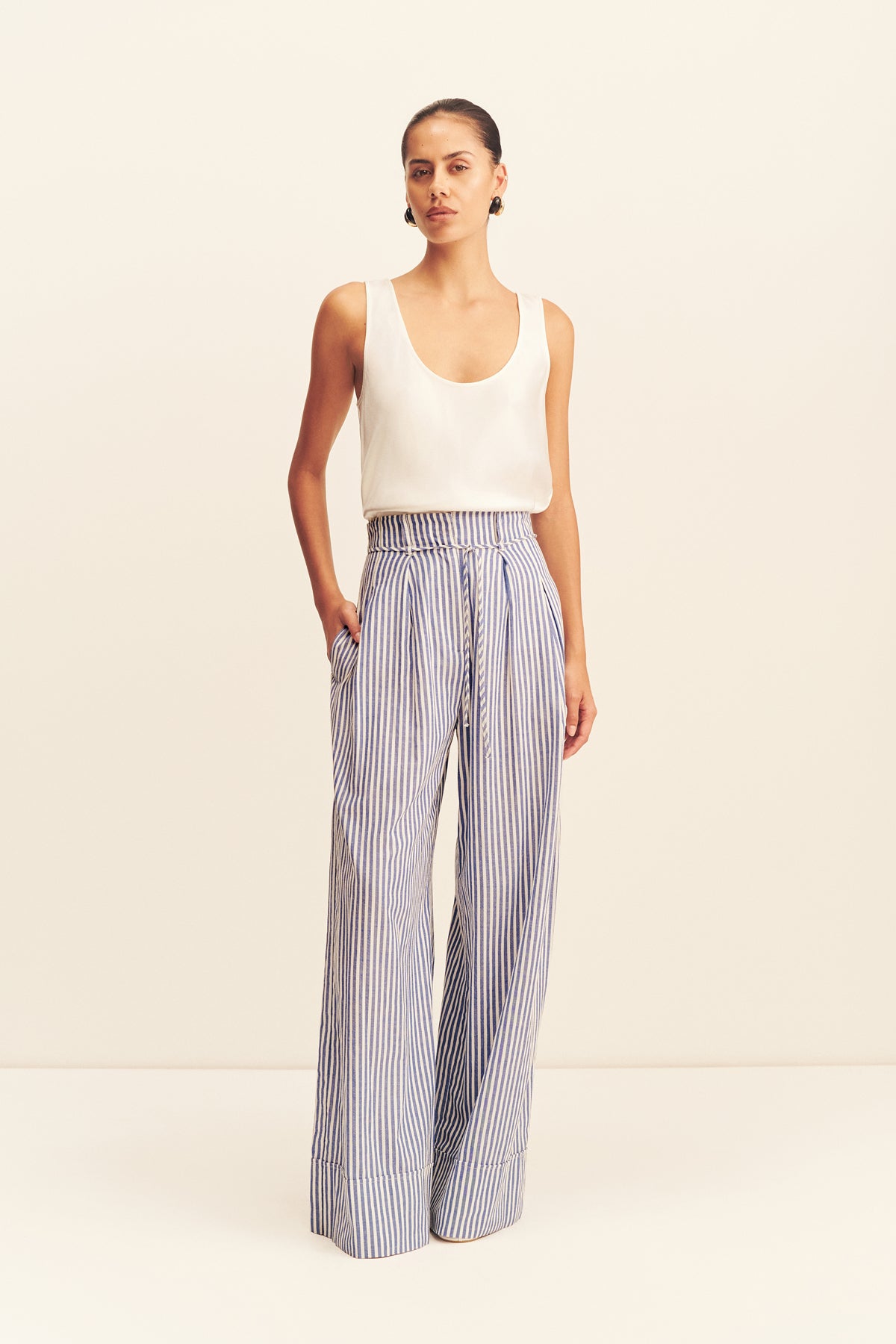 208_1245268_yasmine_belted_pan