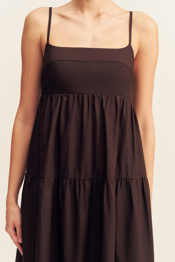 MAIORI ORGANIC COTTON TIERED MIDI DRESS - GANACHE