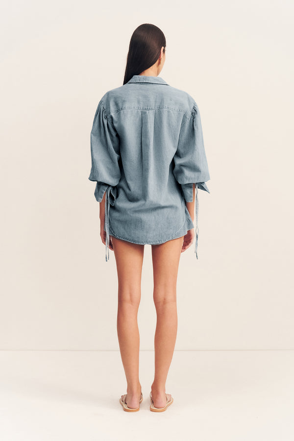 ELLSWORTH GATHERED SHIRT - BLEACHED BLUE_B