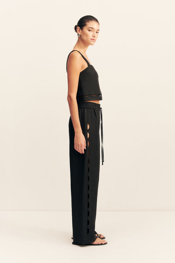 BIRDIE SCALLOP CAMI - BLACK