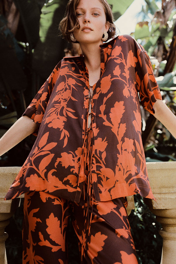 FLORA SILK SHORT SLEEVE RELAXED SHIRT WITH TIES_C