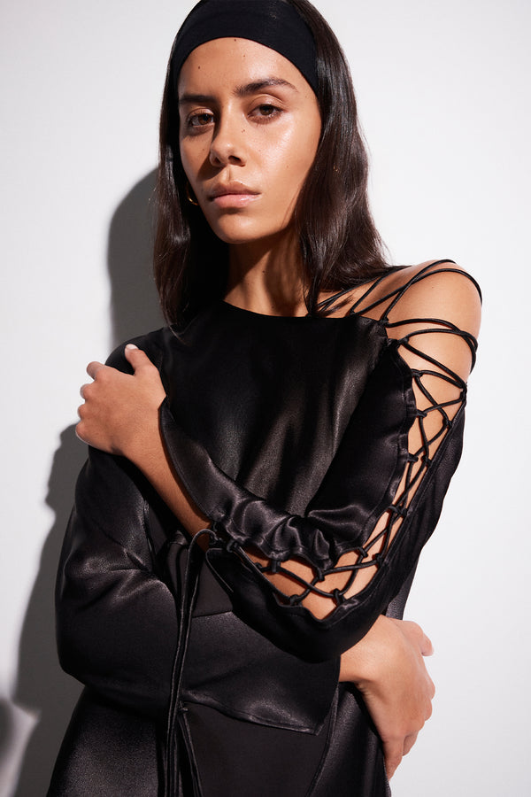 NORA LACE DETAIL MAXI DRESS - BLACK_C