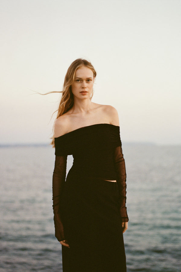 MIRA LONG SLEEVE OFF SHOULDER TOP - BLACK_C2