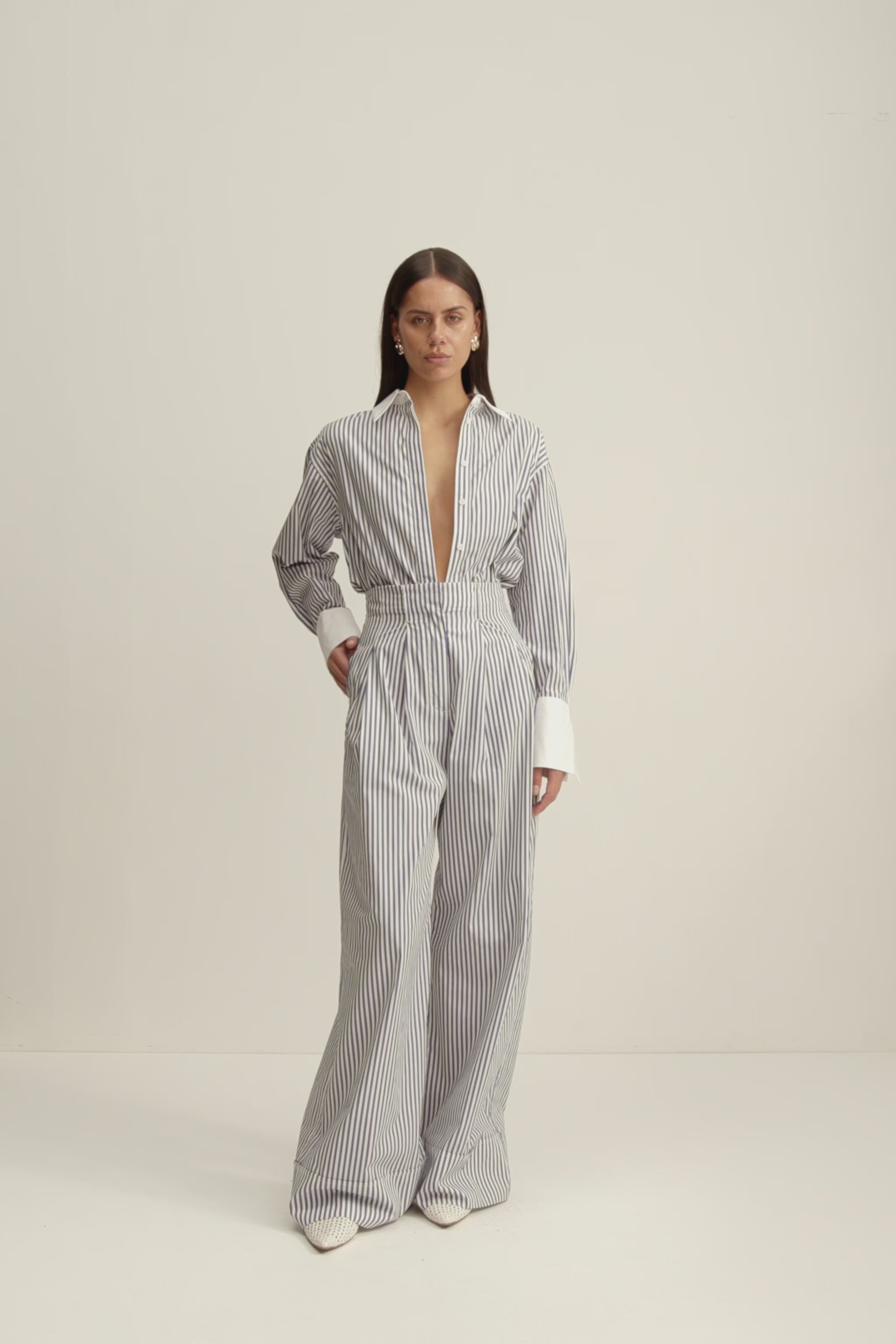 4d7b83763328460787c55f3e432900